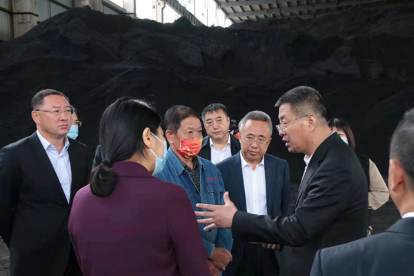 21.王子联市长领导EBET易博供热集团供暖工作.jpg