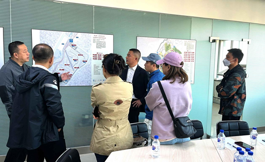 18.南山体育项目工作团队深刻钻研体育运动场馆筹建有关事宜_副本.png