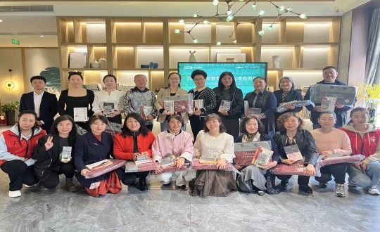 9.“以阅读丈量世界，让内心更有力量”主题想书朗诵互换活动现场留想_副本.jpg