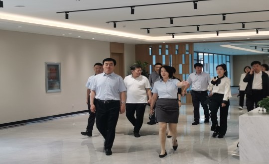 2024年6月26日，省慈悲总会会长田锦尘一行莅临康养地产公司参观调研_副本.jpg