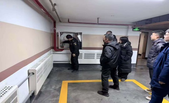 4.净月区有关部门组成消防安全查抄组对EBET易博净月府进行高层消防查抄_副本.jpg 4.净月区有关部门组成消防安全查抄组对EBET易博净月府进行高层消防查抄_副本.jpg